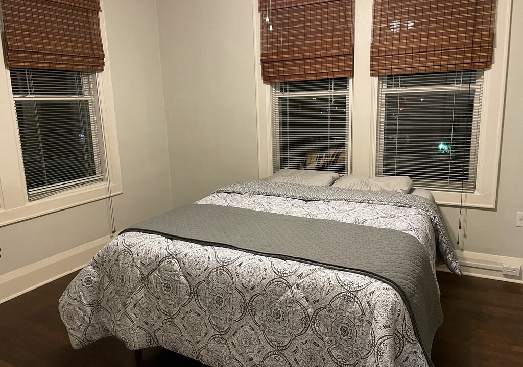 Photo of Bedroom in Oak Lawn