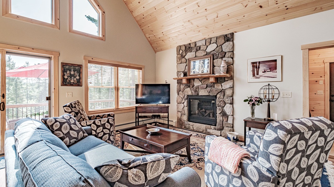 Photo of Livingroom in Bethel