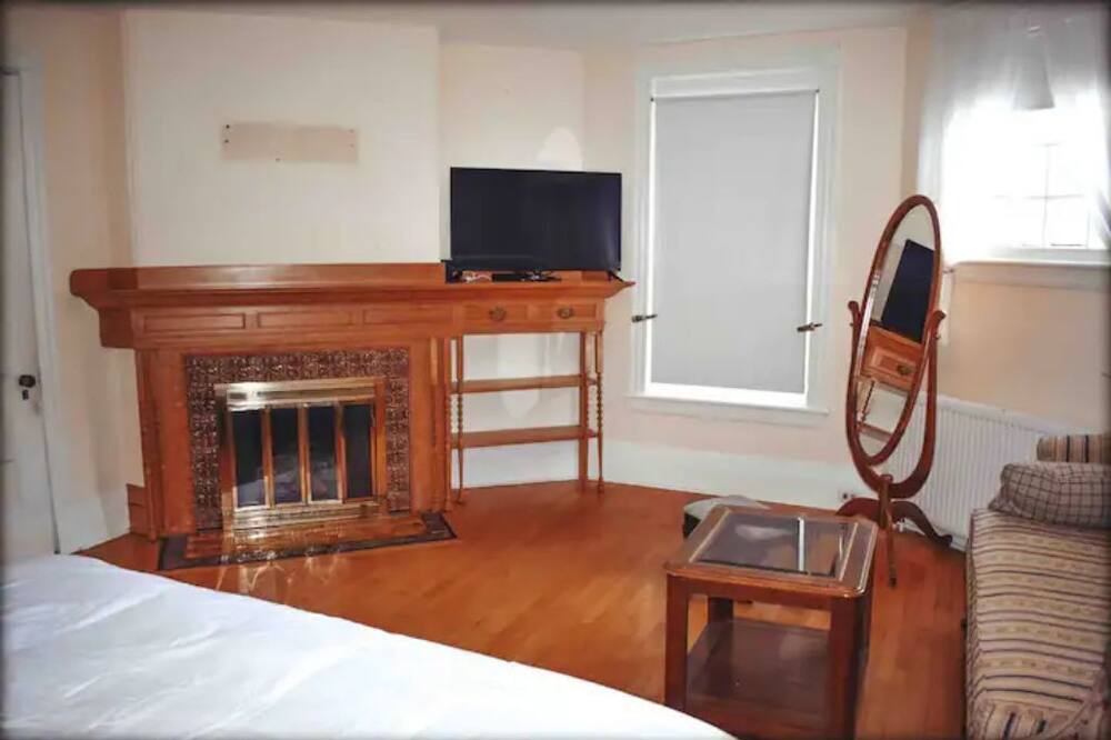 Photo of Bedroom in Lewiston
