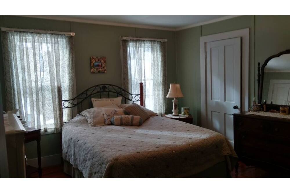 Photo of Bedroom in Fryeburg