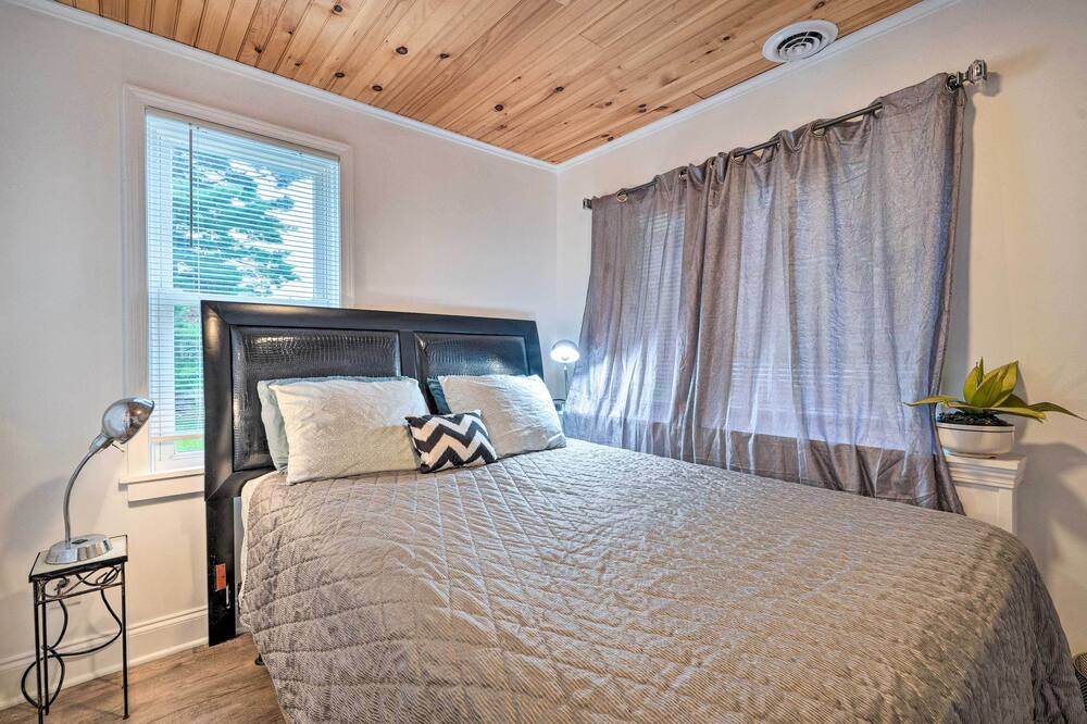 Photo of Bedroom in Jamestown West