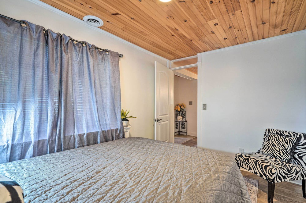 Photo of Bedroom in Jamestown West
