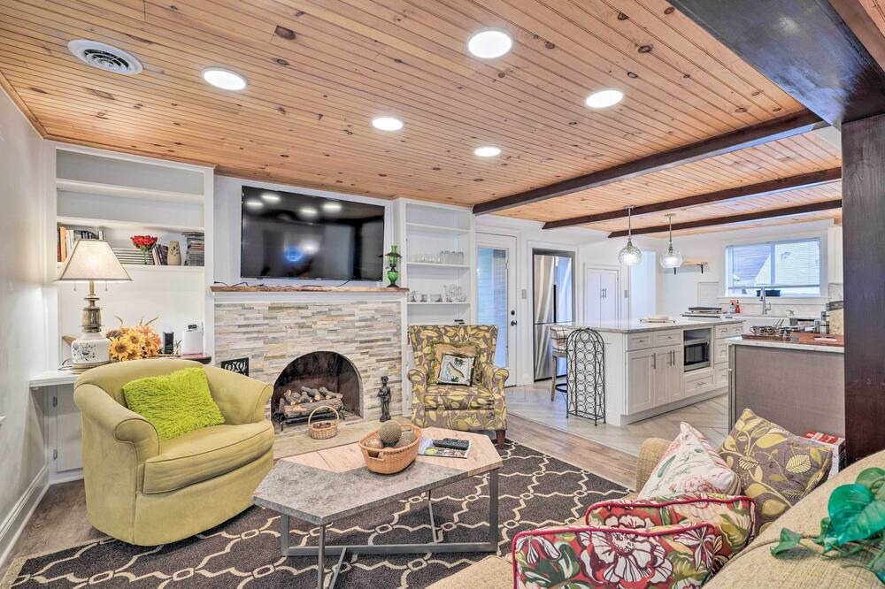 Photo of Bedroom in Jamestown West