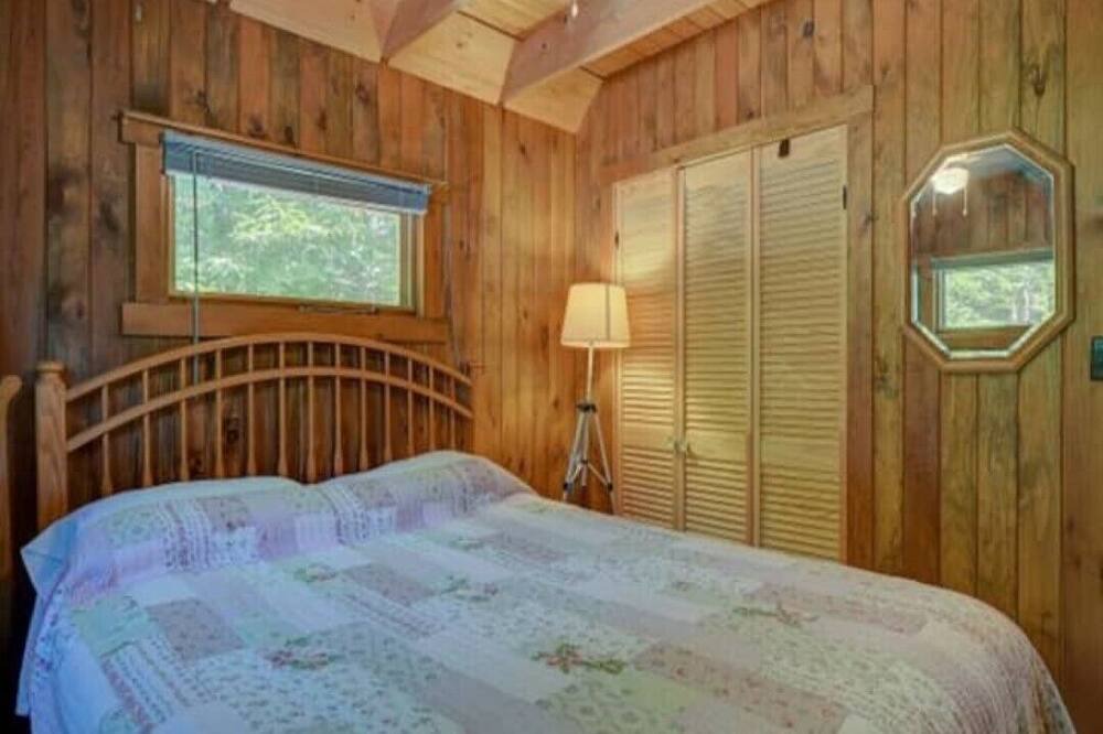 Photo of Bedroom in Fryeburg