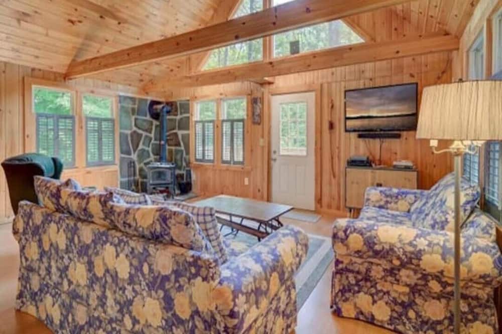 Photo of Livingroom in Fryeburg