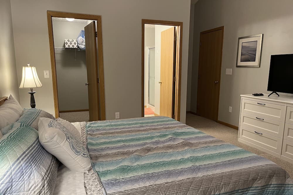 Photo of Bedroom in Polaris