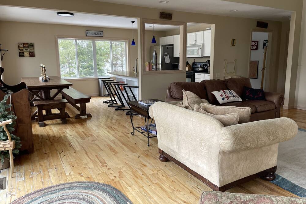 Photo of Livingroom in Bridgton