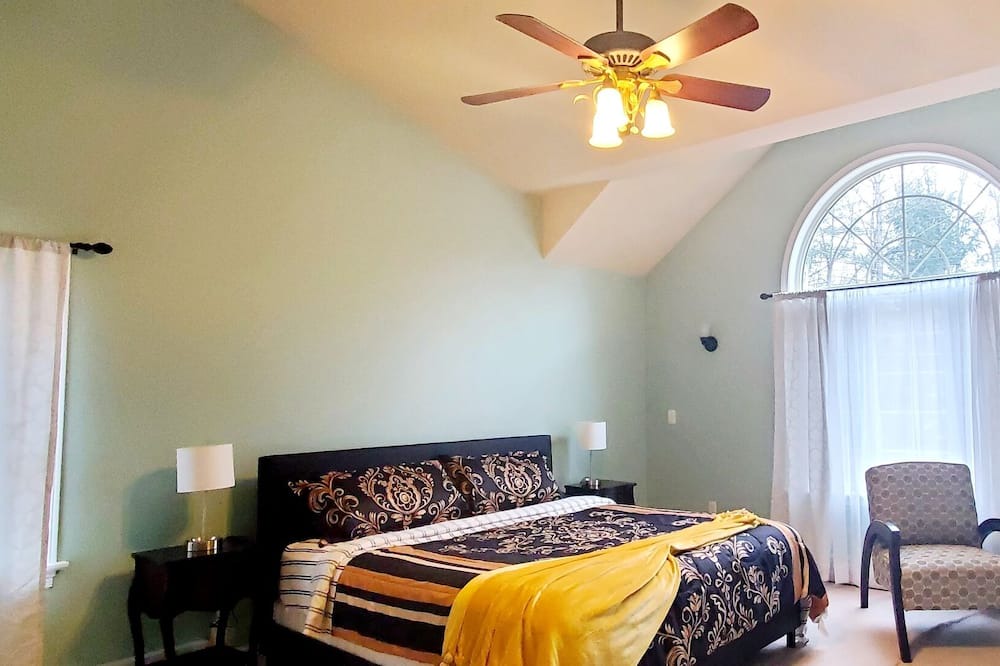 Photo of Bedroom in Queensbury