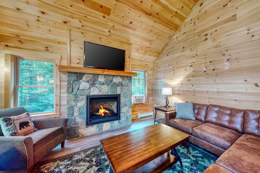 Photo of Livingroom in Carrabassett Valley