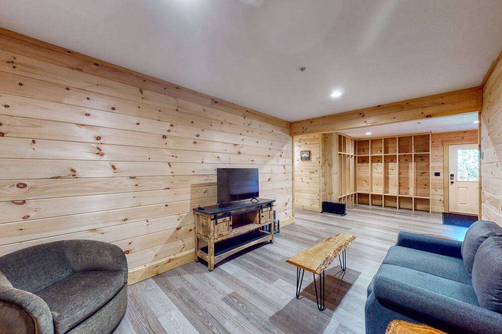 Photo of Livingroom in Carrabassett Valley