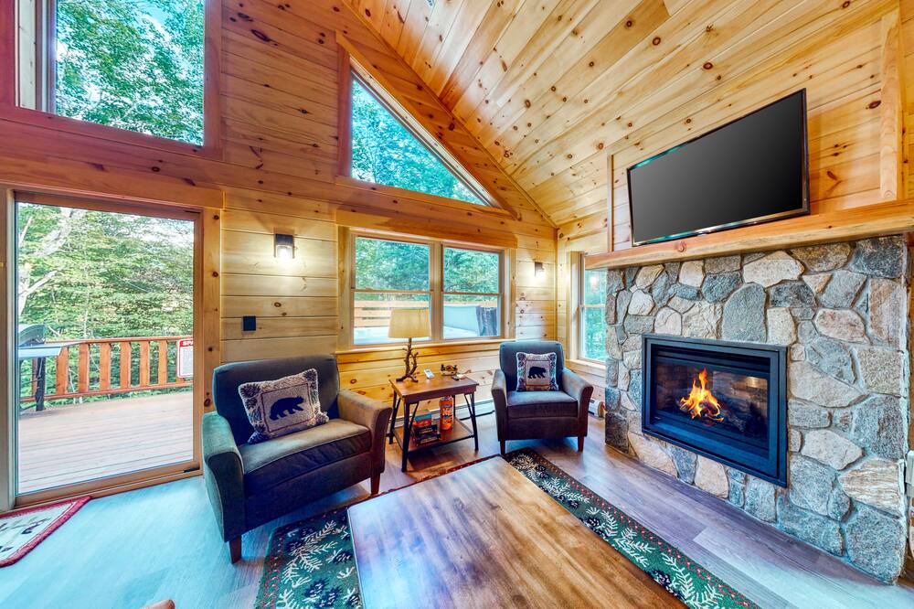 Photo of Livingroom in Carrabassett Valley