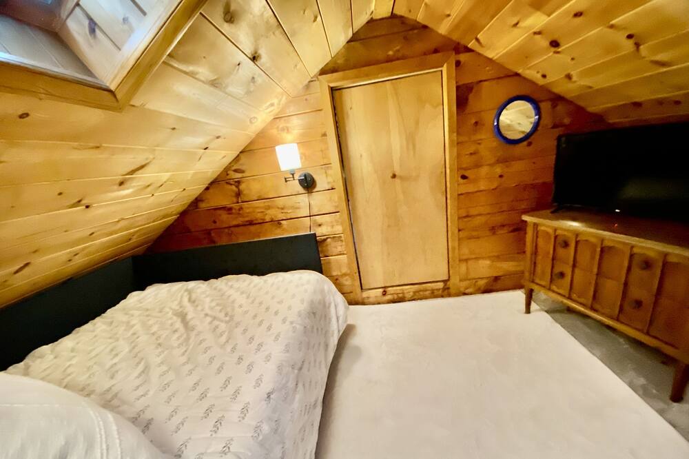 Photo of Bedroom in Bemus Point