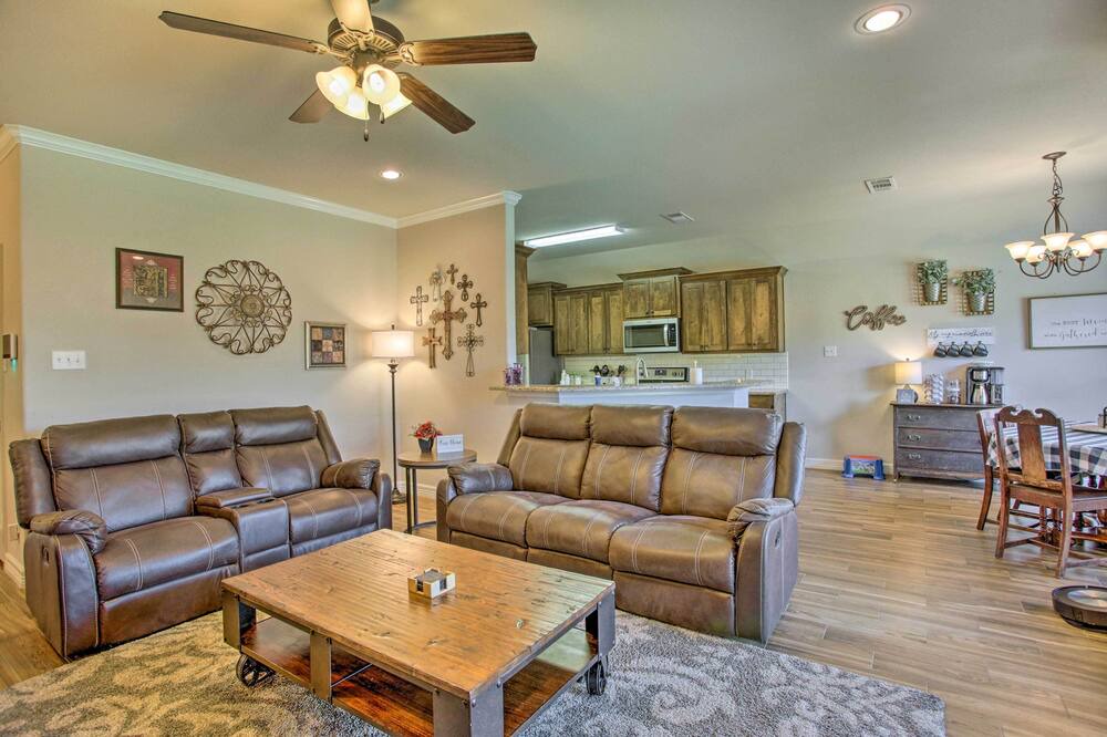Photo of Livingroom in Greenville