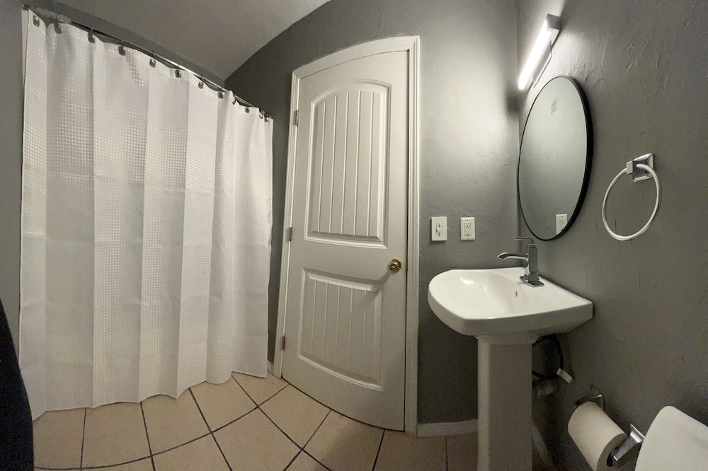 Photo of Bathroom in Noel