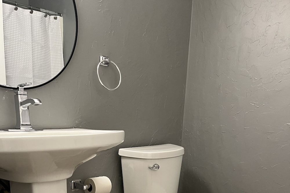 Photo of Bathroom in Noel