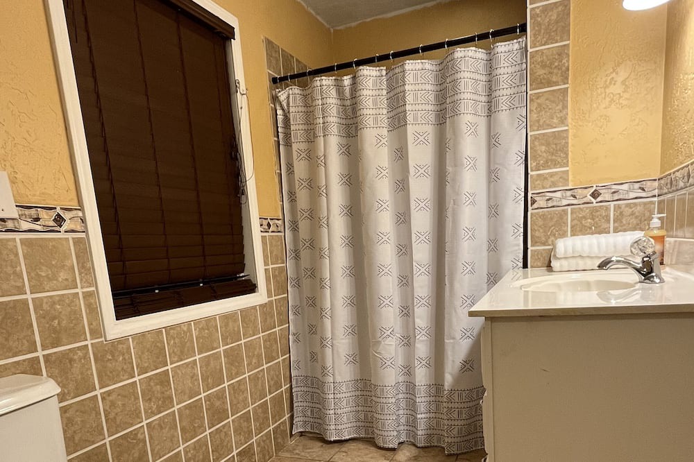 Photo of Bathroom in Noel