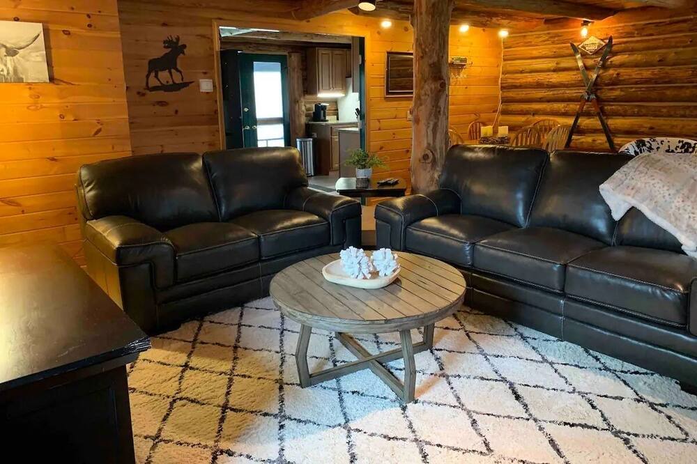 Photo of Livingroom in Ellicottville