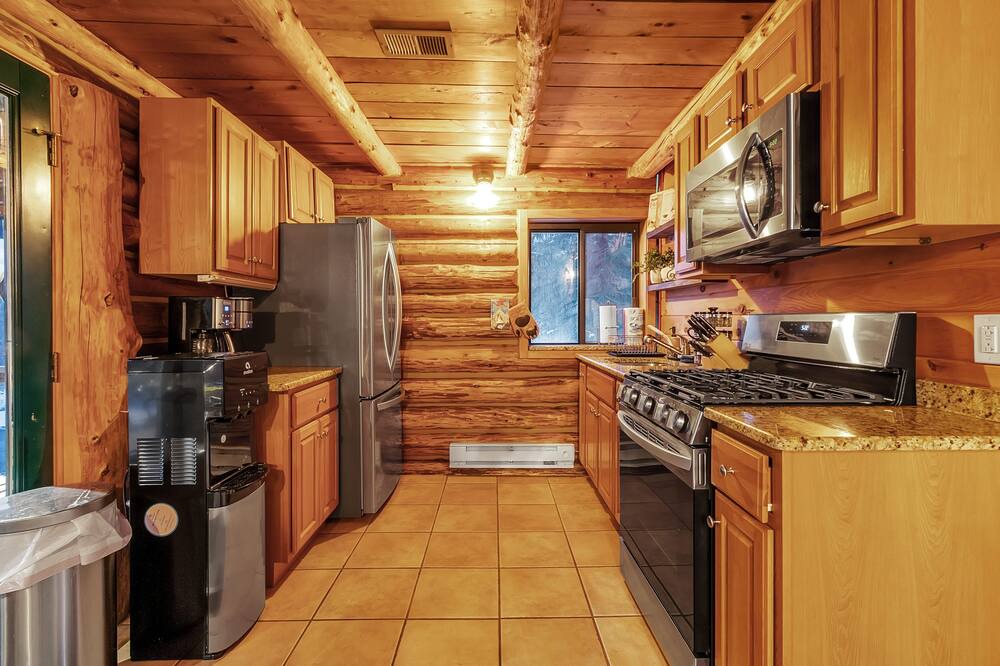 Photo of Kitchen in Ellicottville