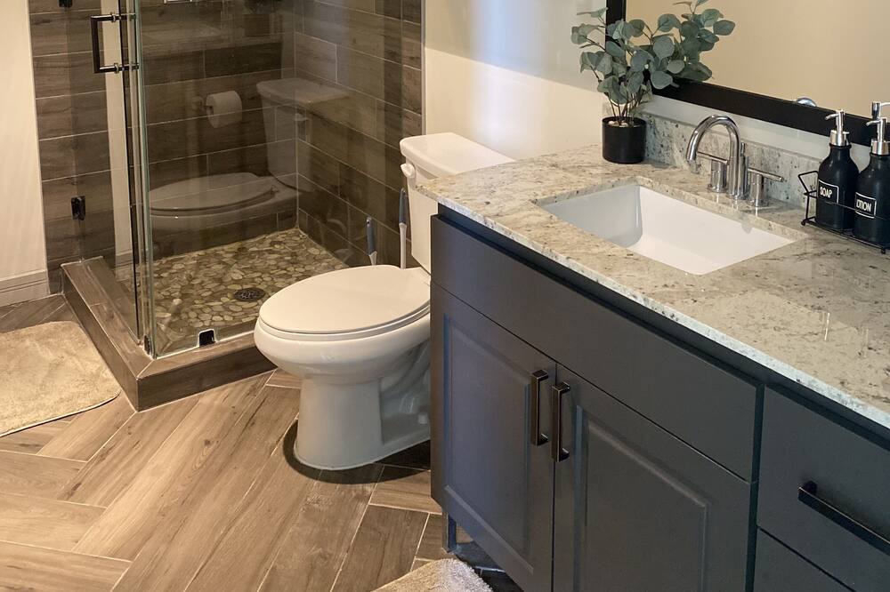 Photo of Bathroom in Uptown