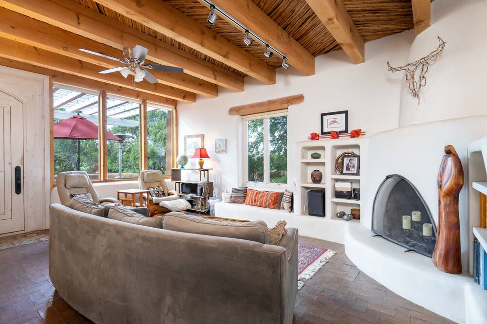 Photo of Livingroom in Santa Fe