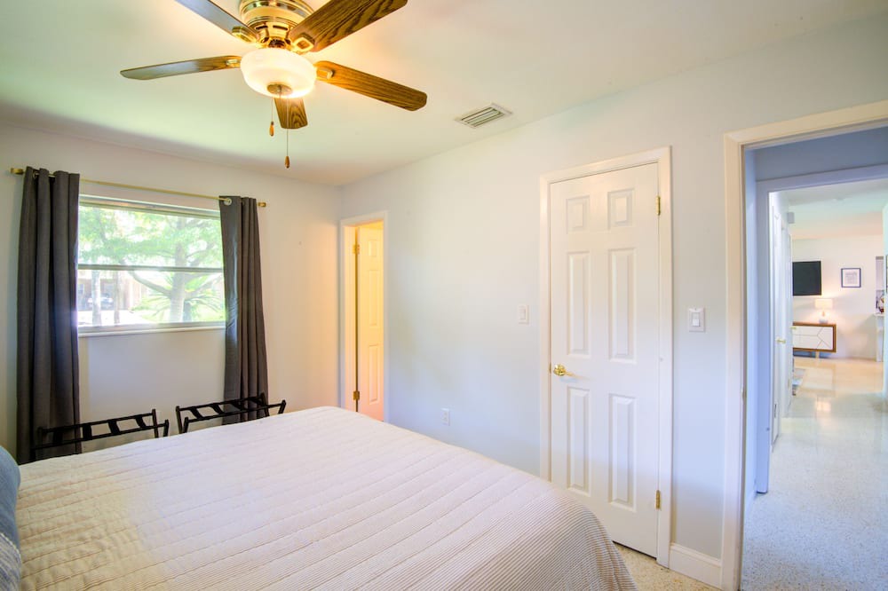 Photo of Bedroom in Park East