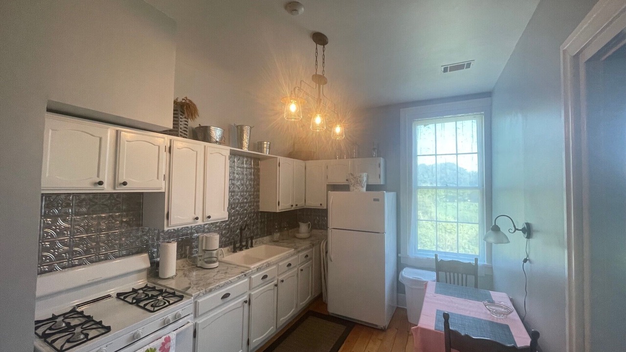 Photo of Kitchen in Girard