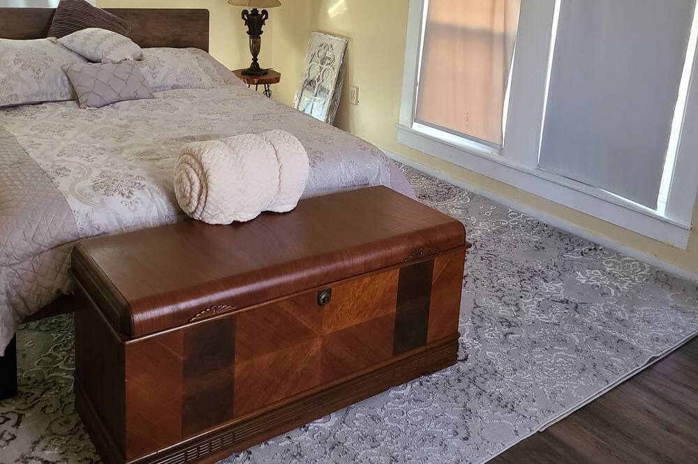 Photo of Bedroom in Avon