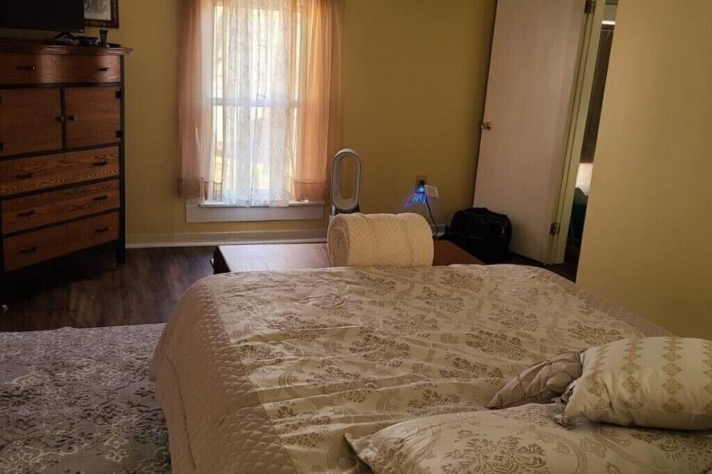 Photo of Bedroom in Avon