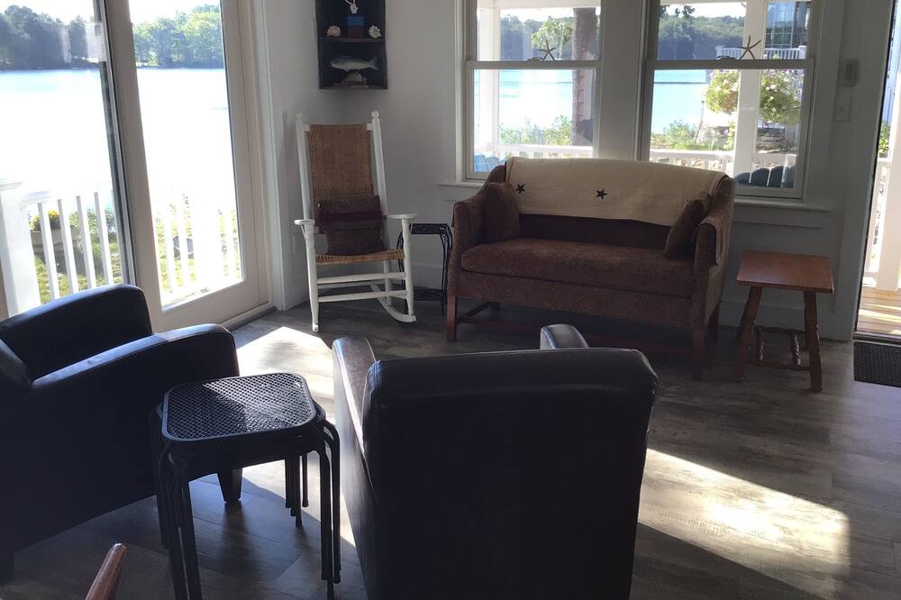 Photo of Livingroom in Damariscotta
