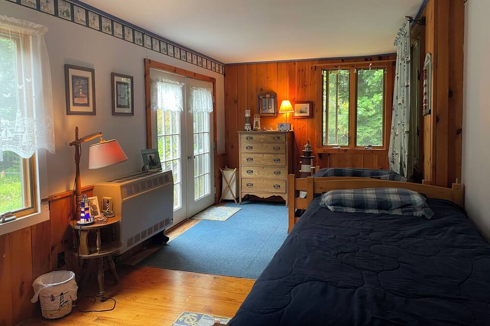 Photo of Bedroom in Ellsworth
