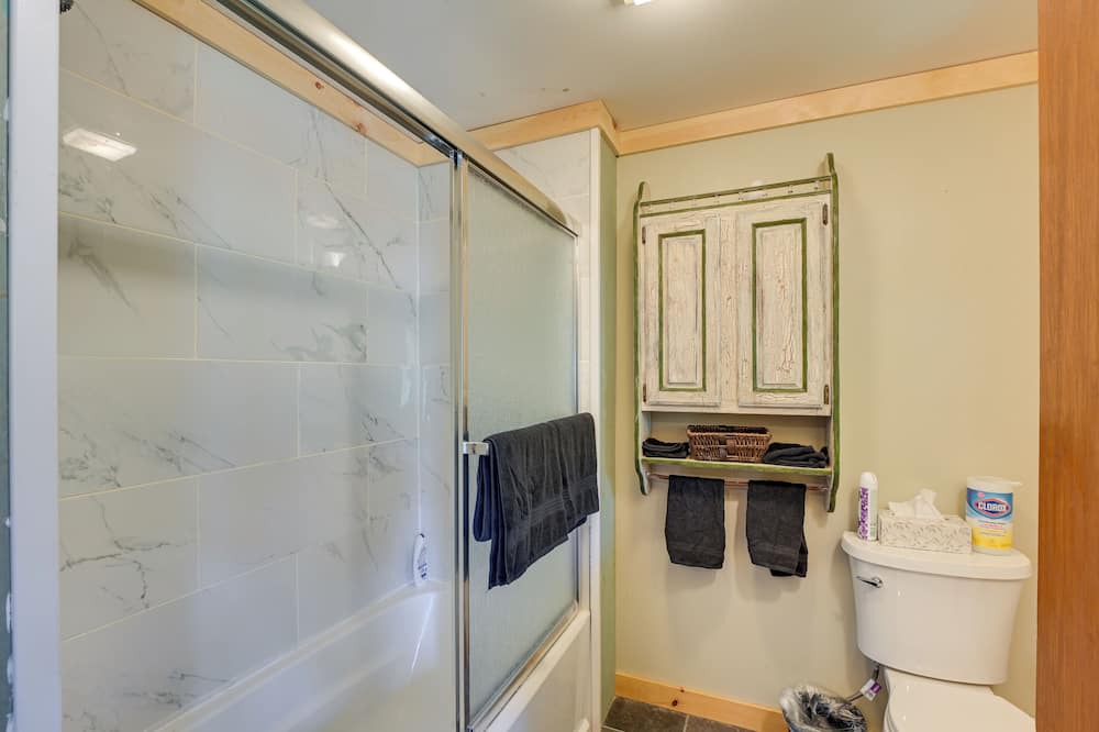 Photo of Bathroom in Newport