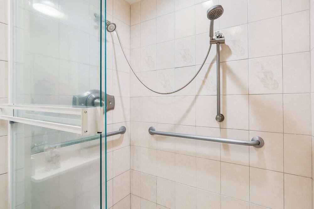 Photo of Bathroom in Wailea