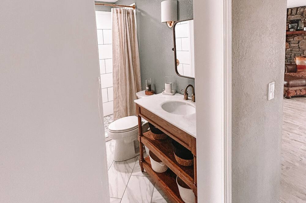 Photo of Bathroom in Siloam Springs