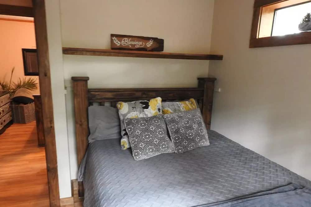Photo of Bedroom in Alix
