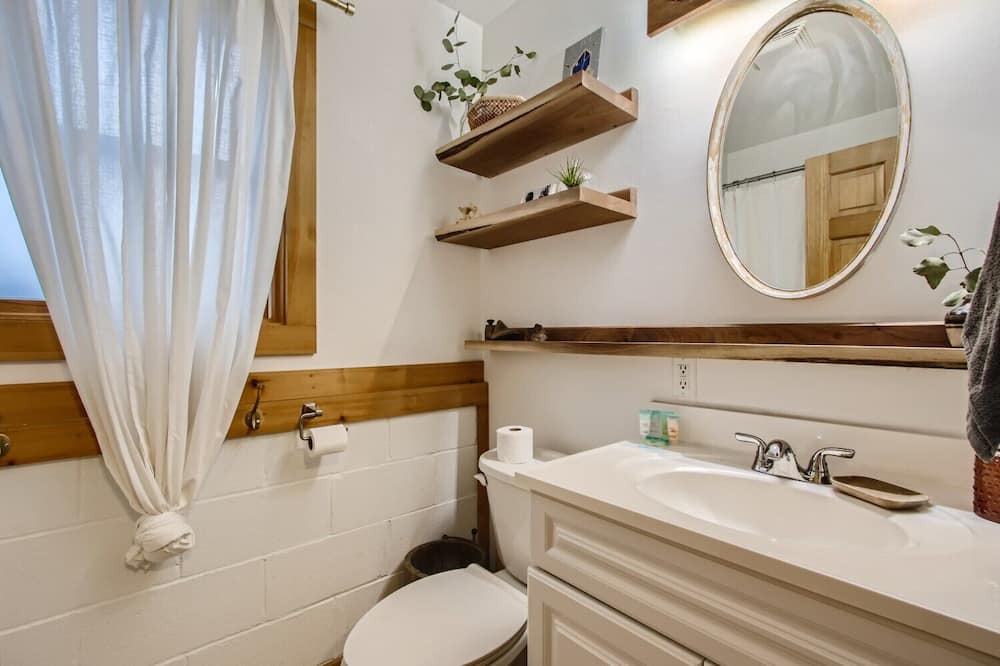 Photo of Bathroom in Delaware