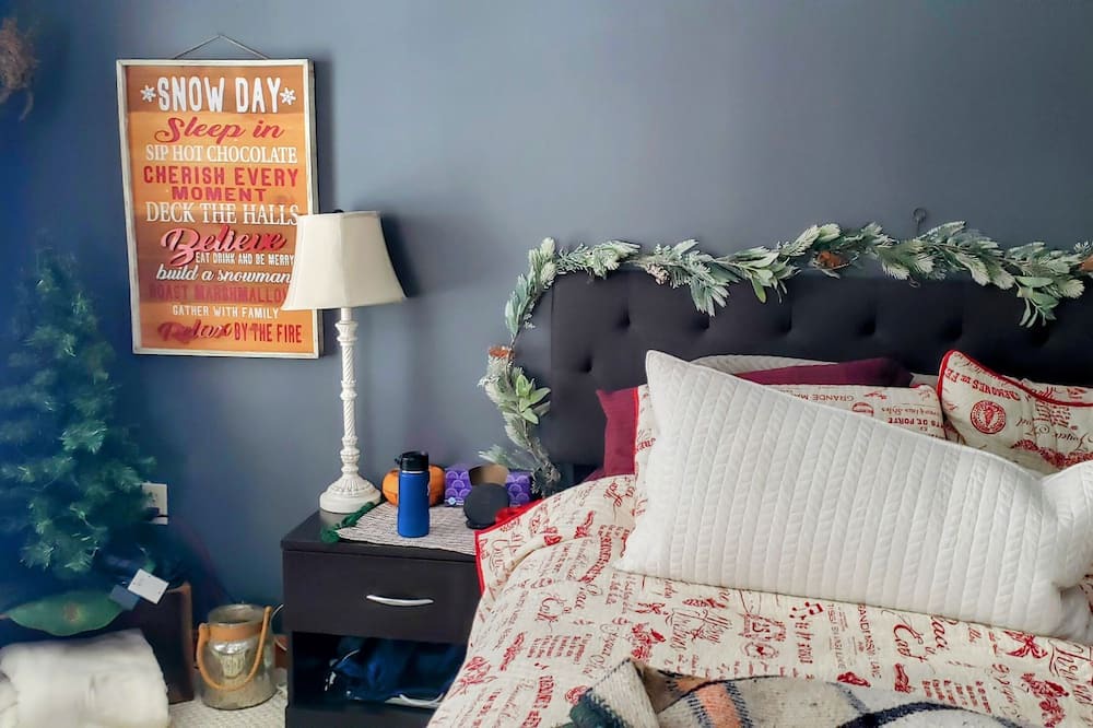Photo of Bedroom in Waterville
