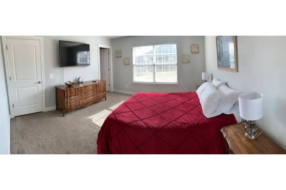 Photo of Bedroom in Prairie Grove