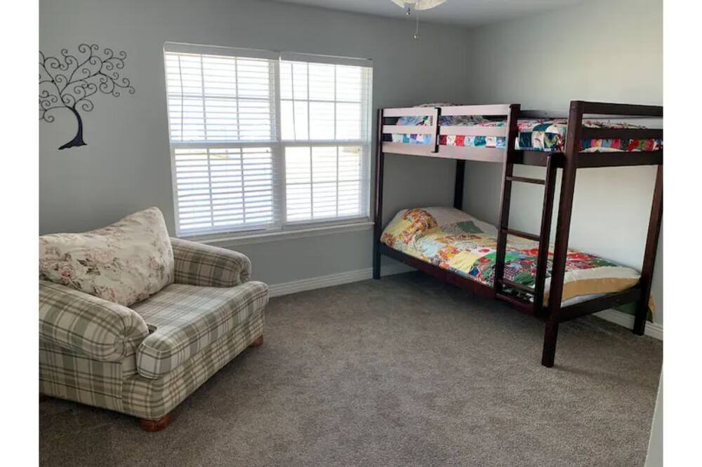 Photo of Bedroom in Prairie Grove