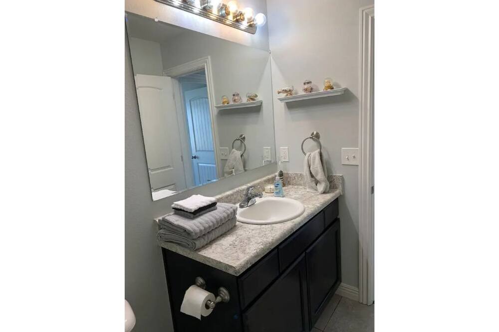 Photo of Bathroom in Prairie Grove