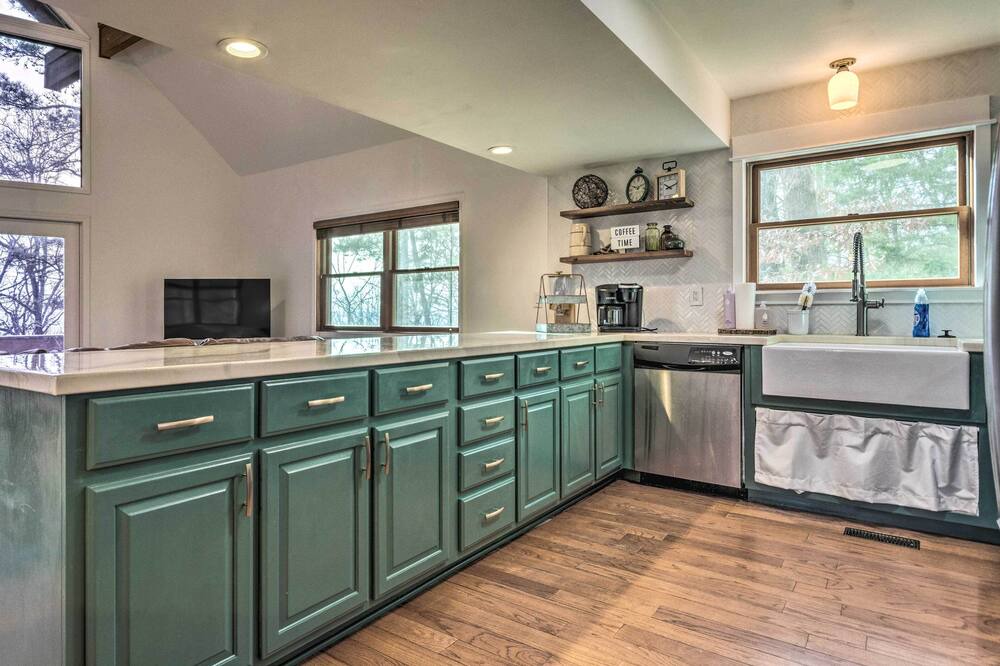 Photo of Kitchen in Russellville