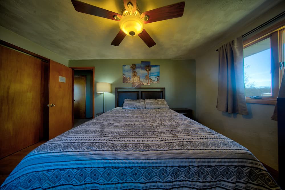 Photo of Bedroom in Grove City