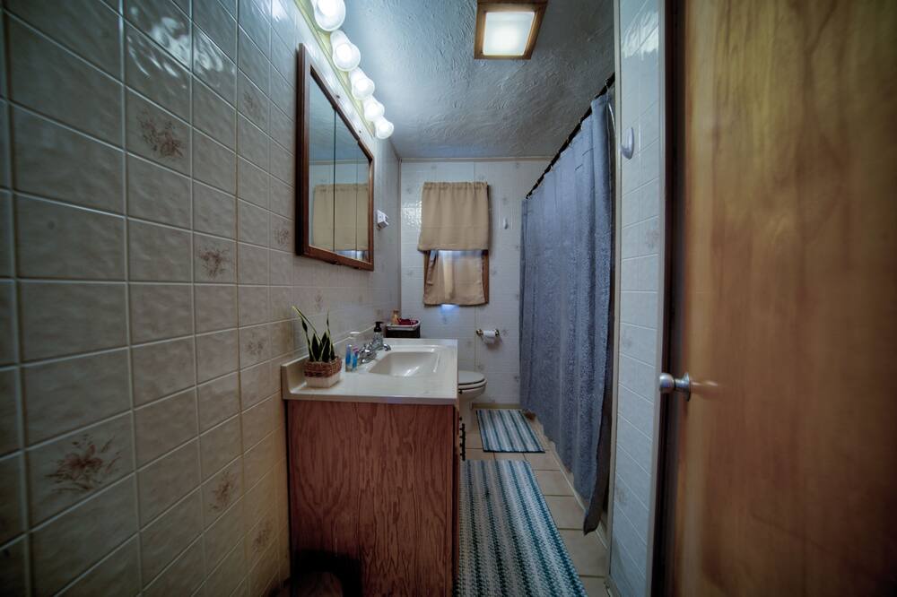 Photo of Bathroom in Grove City