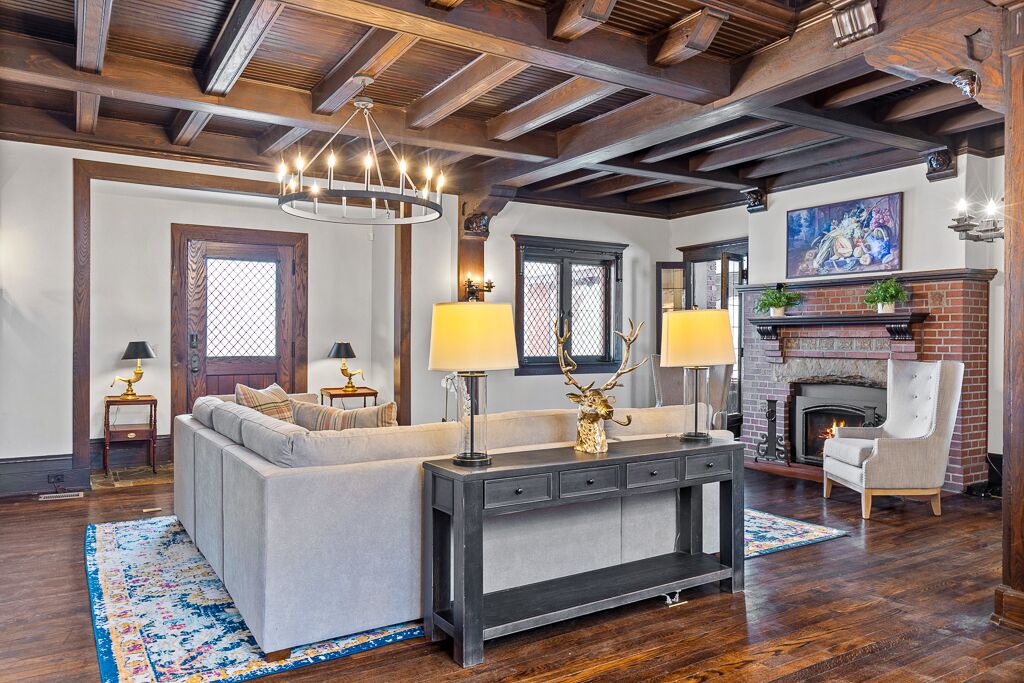 Photo of Livingroom in Lakewood