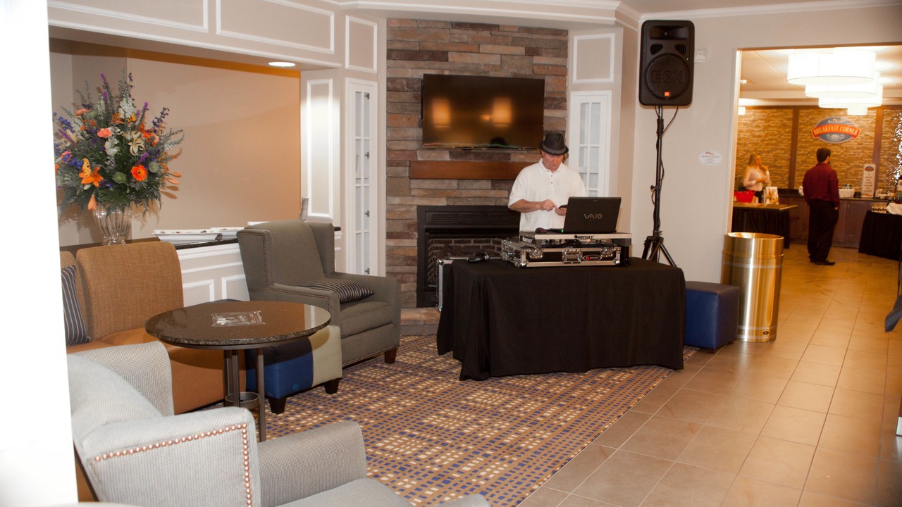 Photo of Livingroom in Erie