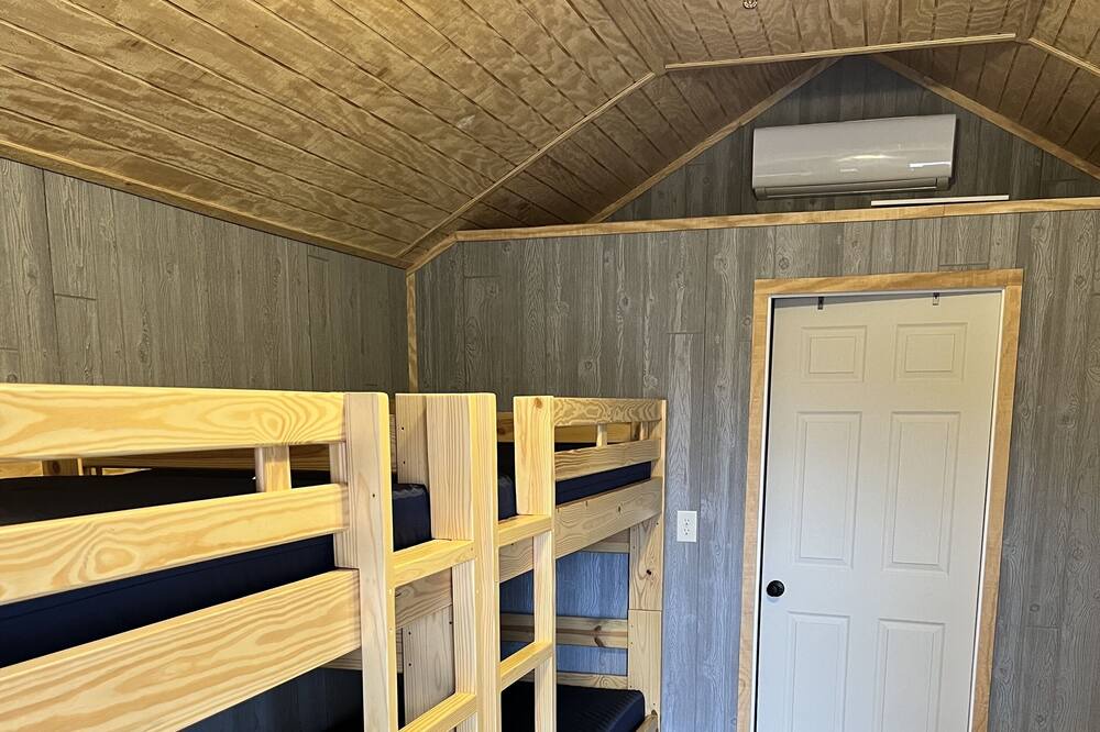 Photo of Bedroom in Elkins