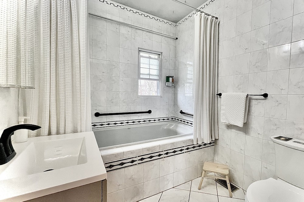 Photo of Bathroom in Irving