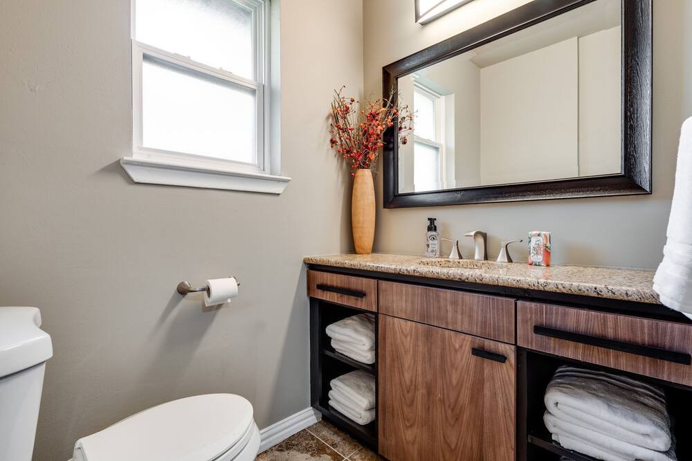 Photo of Bathroom in White Rock Hills