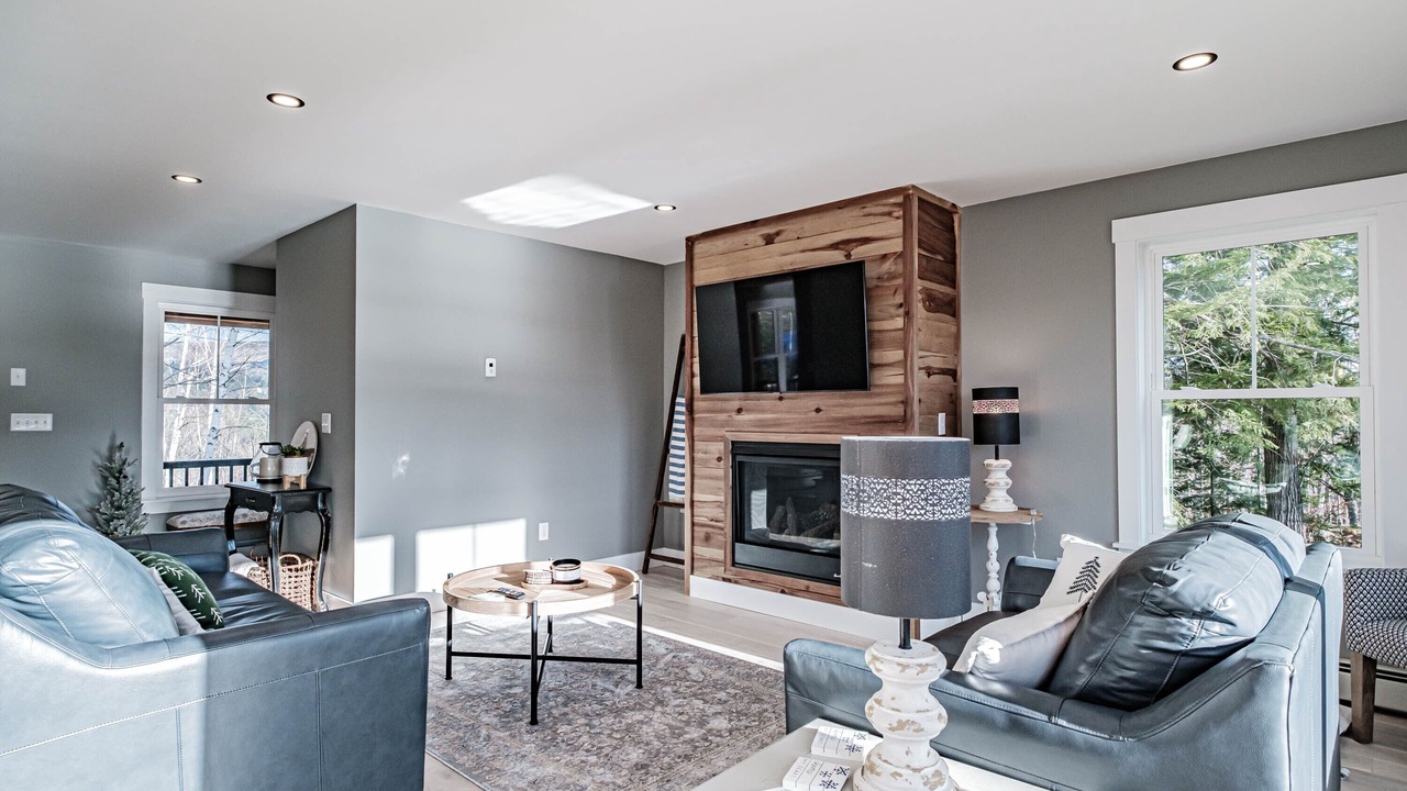 Photo of Livingroom in Bryant Pond