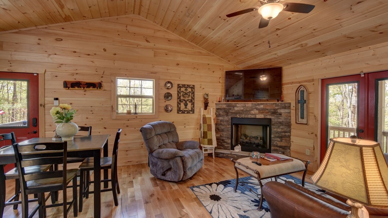 Photo of Livingroom in Murphy