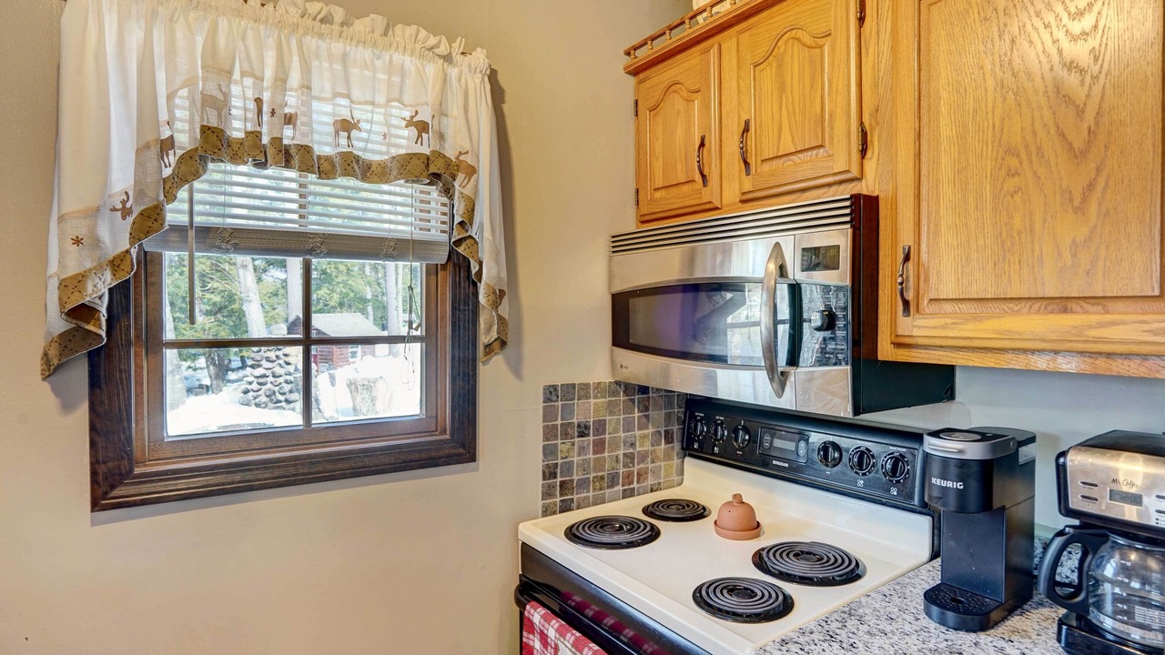 Photo of Kitchen in Lake Luzerne-Hadley